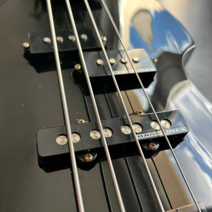 Edwards ESP E-JV 95 Made in Japan midscale 32 cale Seymour Duncan PJ  violin gitara basowa bass skrzypcowy