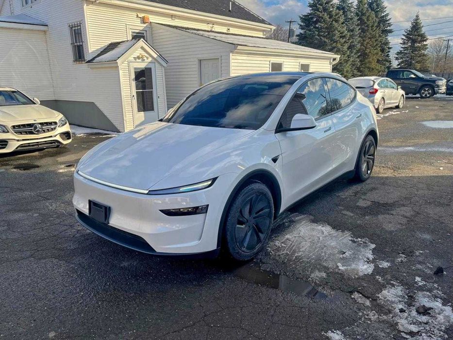 2026 Tesla Model Y Long Range Dual Motor