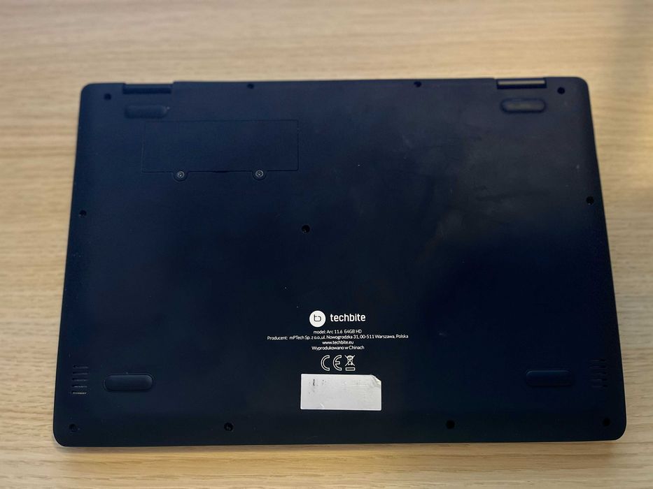 Laptop TechBite Arc 11.6 64GB HD | STAN IDEALNY