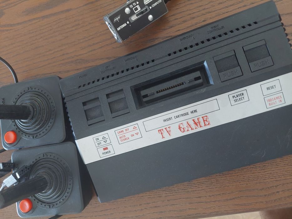 Consola Atari Clone Retro 160 Jogos, 2 comandos