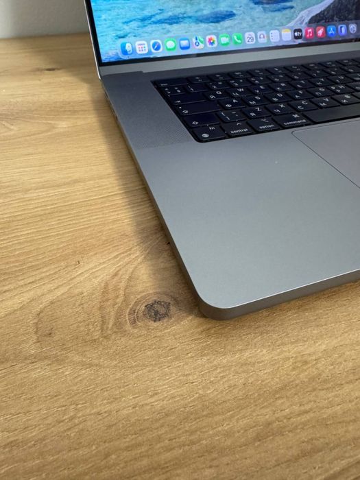 Apple MacBook Pro 16 M1