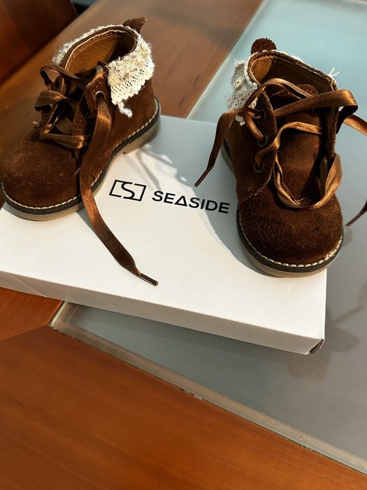 Bota & Sapatilha de criança