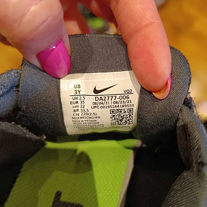 Adidasy Nike 35 buty