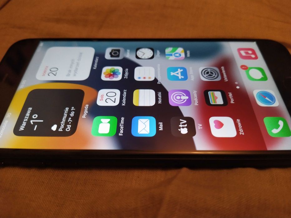 iPhone 8 plus/Motorola G24 power, warto.