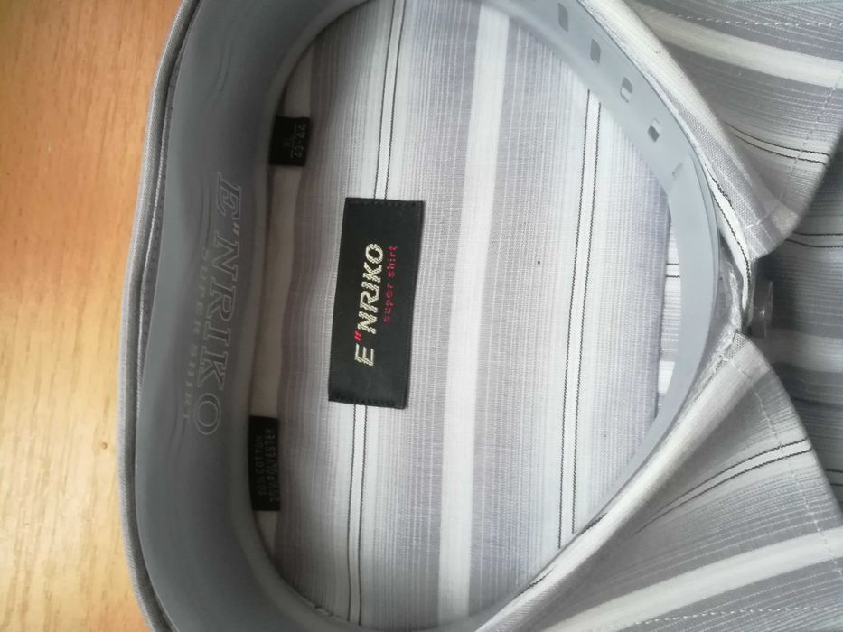 Продаю рубашку мужскую с коротким рукавом " E Nrico " Super Shirt