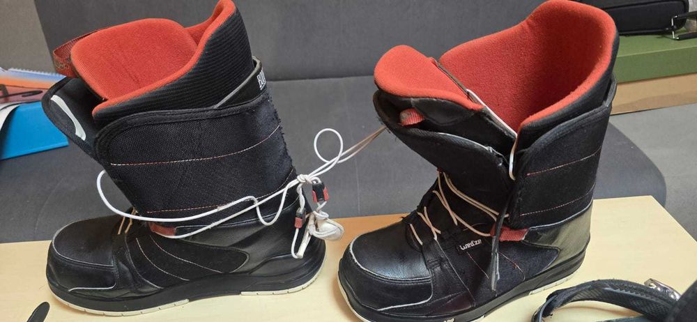 Deska Snowbord + BUTY 42 EU , STAN bdb