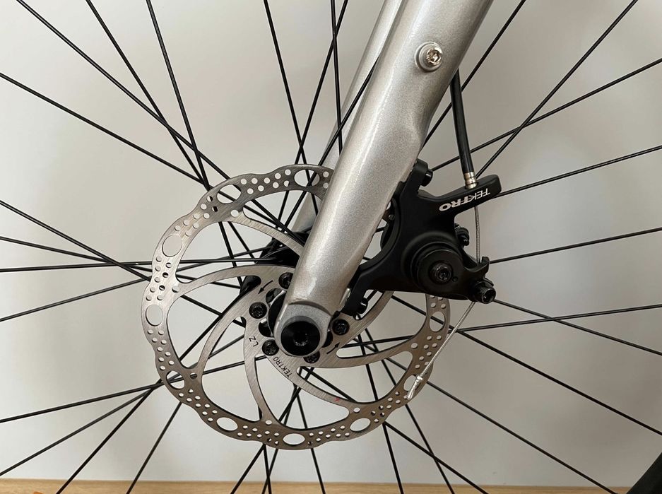 Gravel husar Claris 700C