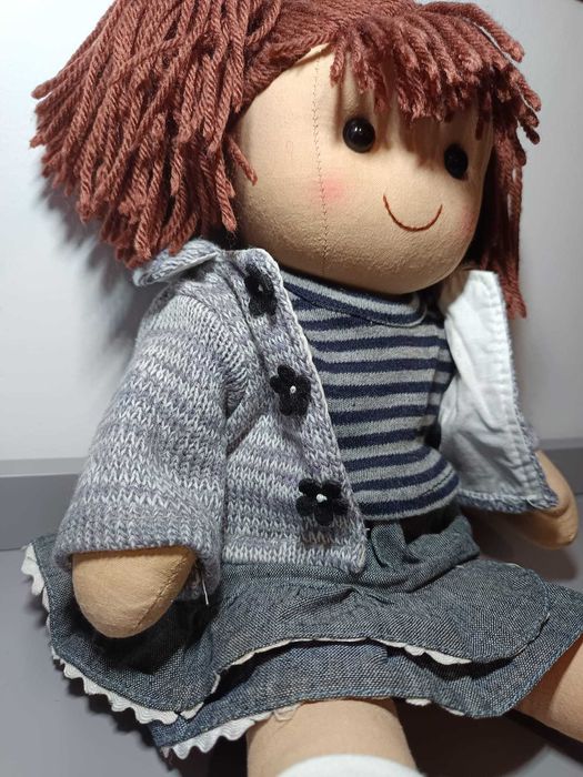 Boneca de Pano Holly — Hopscotch Collectibles