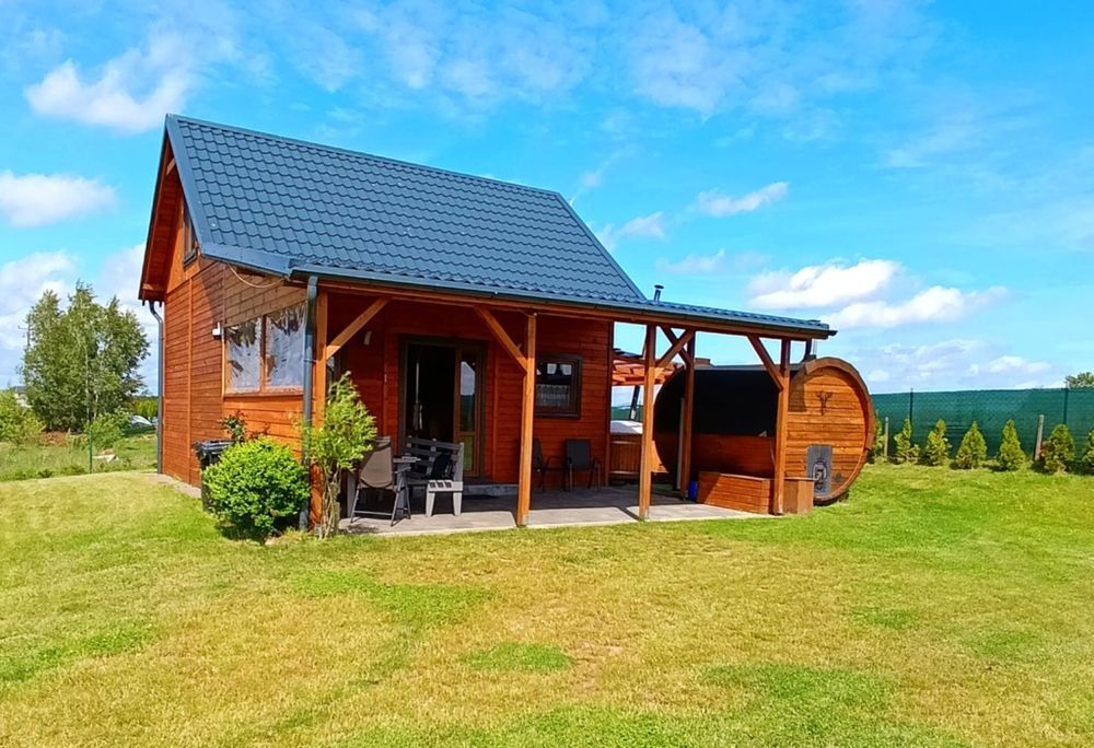 Domek z gorącą balią jacuzzi oraz sauną  Kaszuby staw,