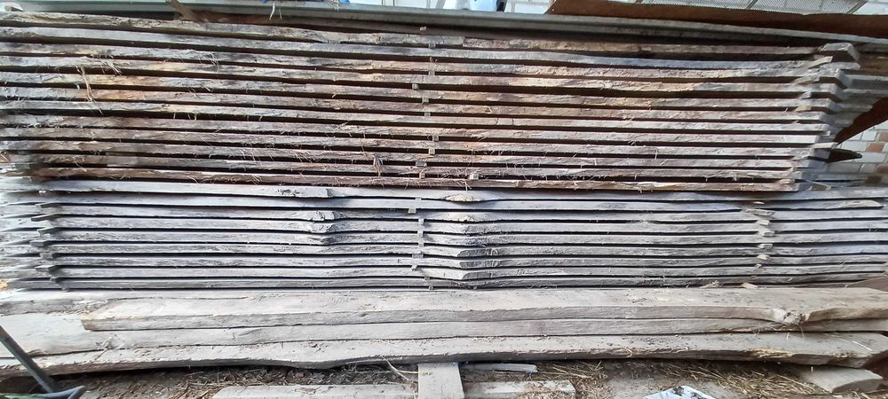 Dębowe deski sezonowane