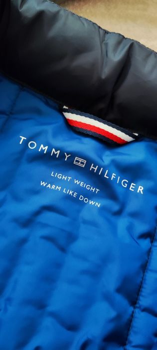 Жилетка безрукавка Tommy Hilfiger Розмір М  Оригінал Хілфигер klei
