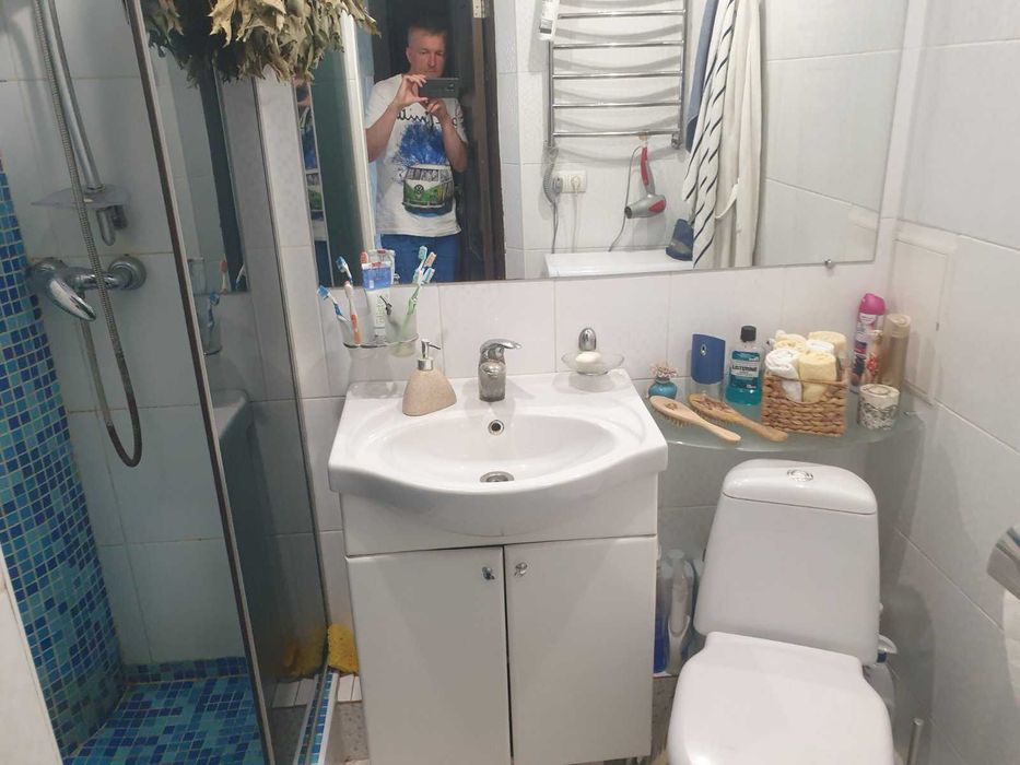 Сдаю 2 комнатную студию просп. Голосеевский 82