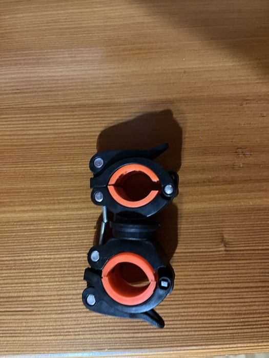 Кріплення фонарика для велосипеда