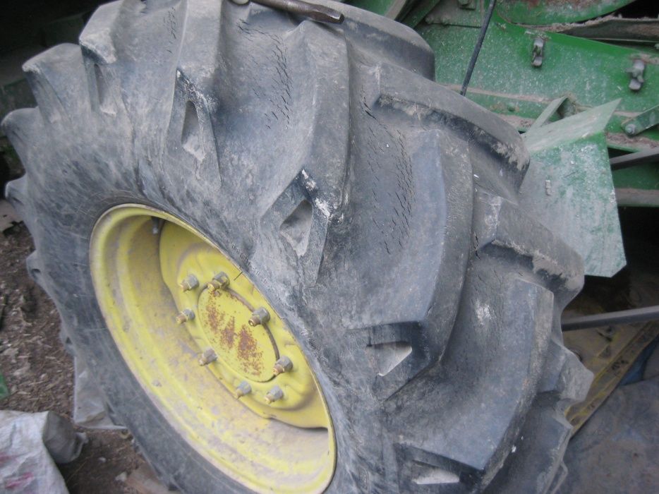 зерновий комбайн джон дір 925