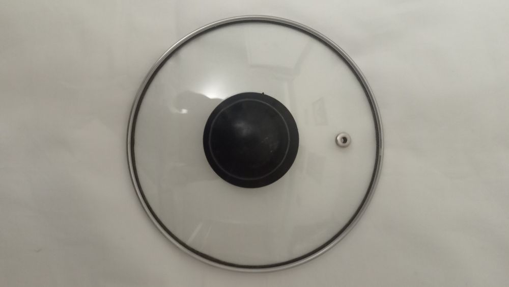 Крышка для кострюли и сковороды.