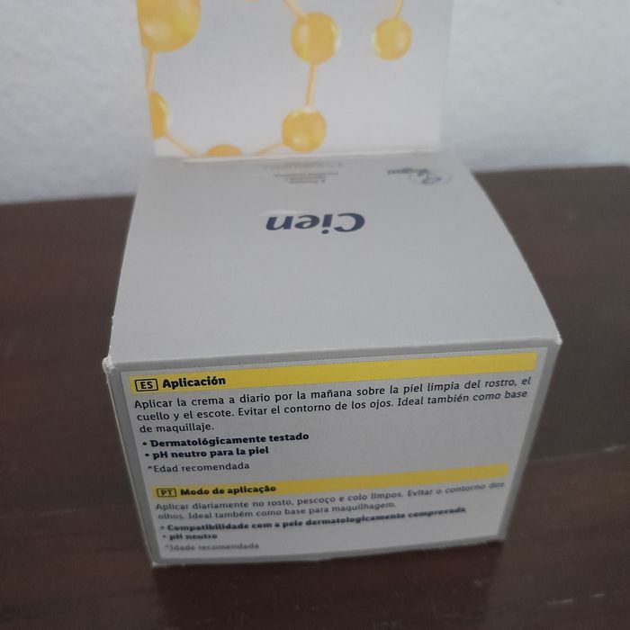 Creme Cien de dia antirrugas Q10 intensive  24h de hidratação