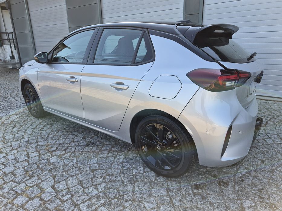 OPEL CORSA 1.2 HYBRID Automático 2025