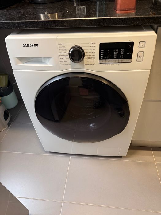 Máquina de Lavar e Secar Samsung EcoBubble 8kg WD80TA046BE
