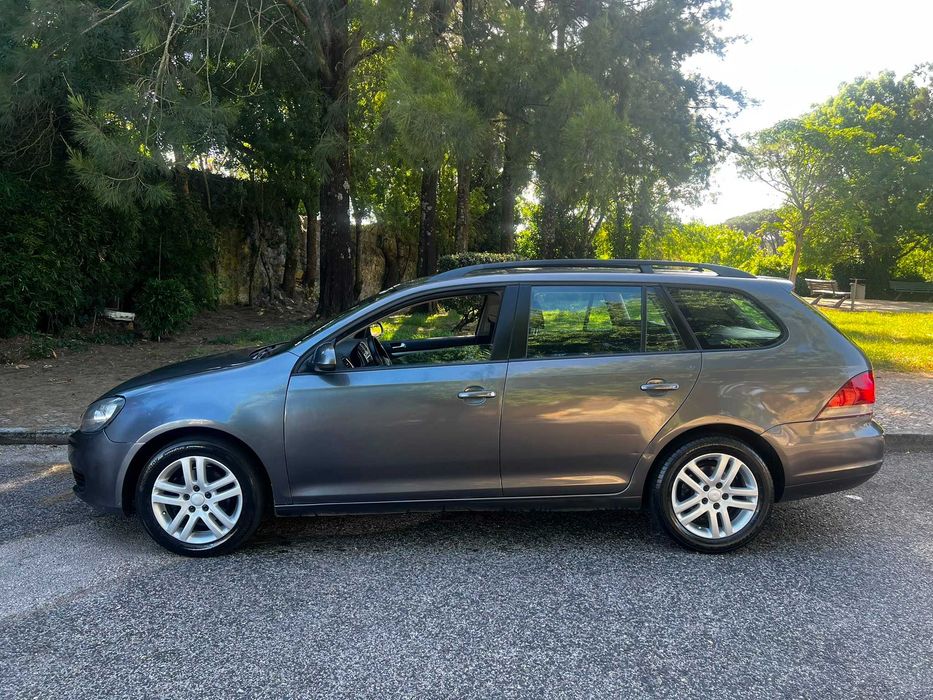 Volkswagen Golf VI 1.6 TDI Confortline (1 Registo) - Excelente Estado Geral