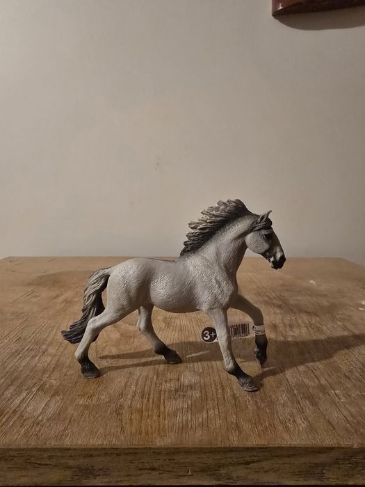 Schleich koń mustang rasy Soraia ogier figurka model z 2020