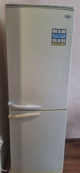 Продаю холодильник