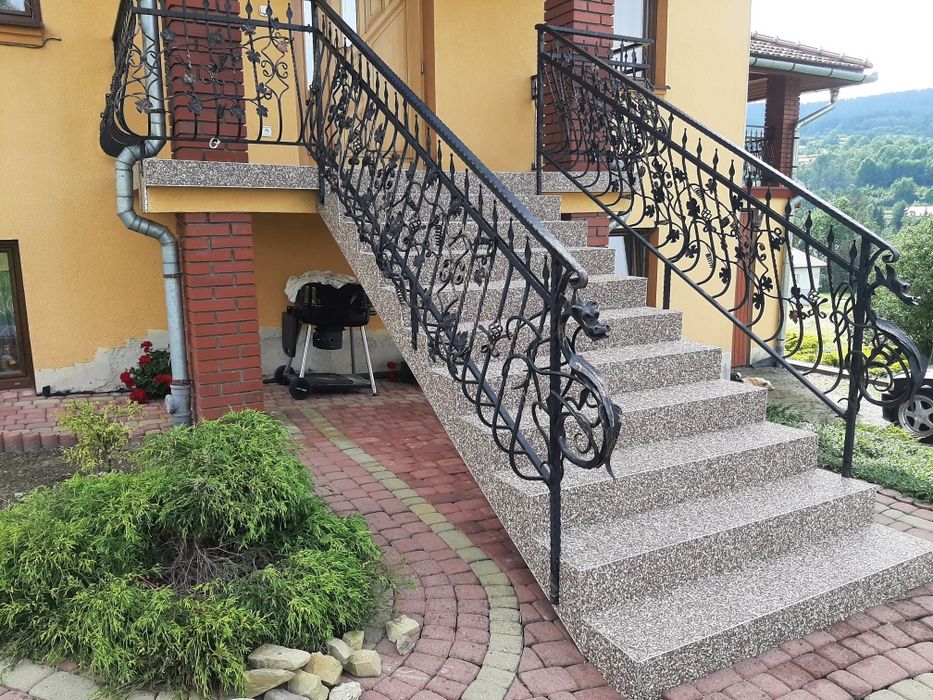 Dywany kamienne posadzki żywiczne.