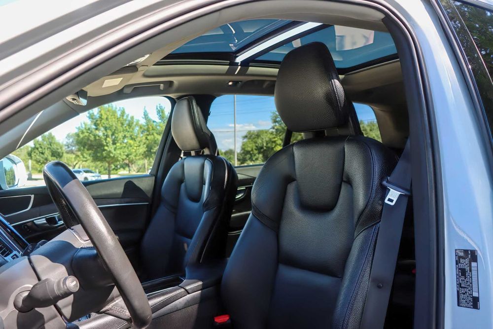 Volvo Xc90      2019