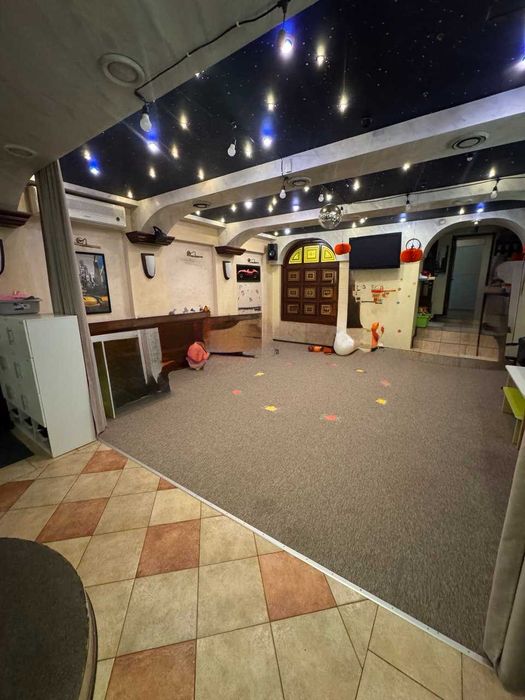 Продам комерційне приміщення