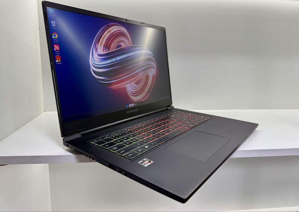 RTX 3080, 16Gb | RYZEN 9 | 17.3" QHD 165Hz | 512 SSD 16 RAM | MAINGEAR
