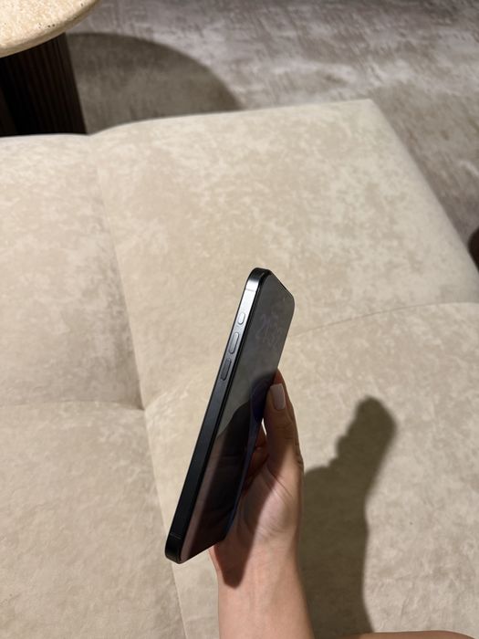 продам iPhone 15 Pro Max 256Gb Black e-sim