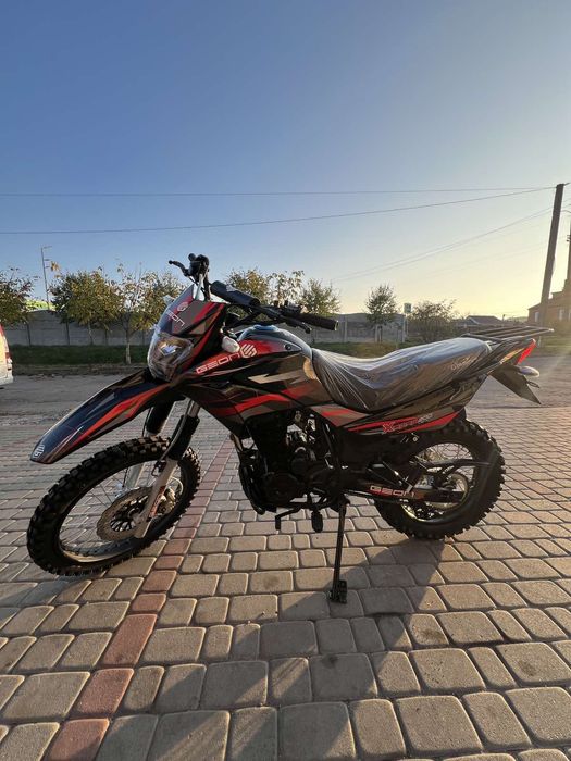 Мотоцикл GEON X-Road Light 250