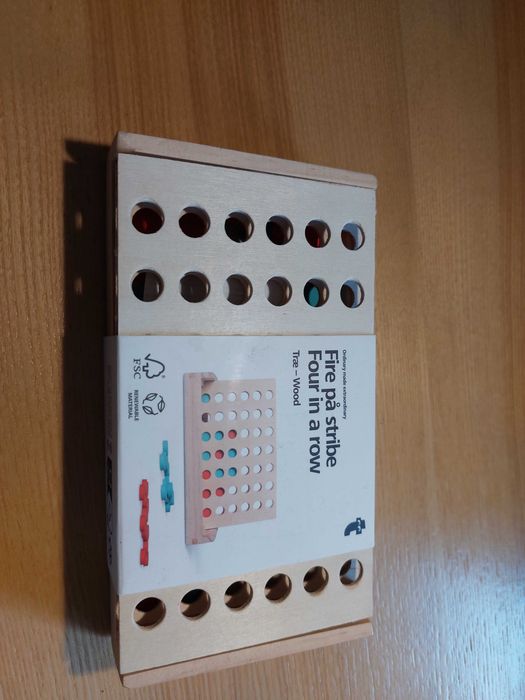 Gra logiczna drewniana "4 w rzędzie"
