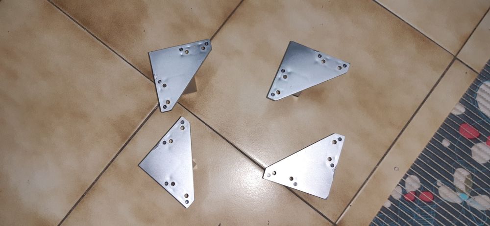 4 Pés para móveis