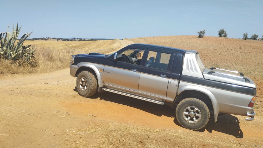 Carrinha Mitsubishi L200 diesel, ano 1998 para venda