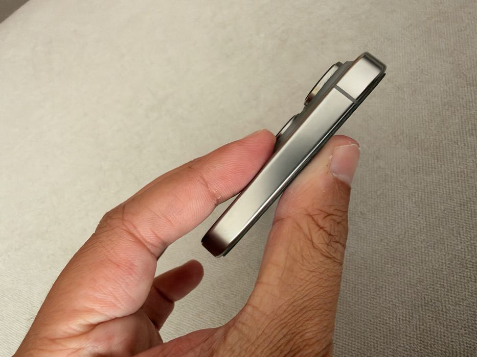 iPhone 16 Pro Max 256GB Prateado – Imaculado e com Garantia