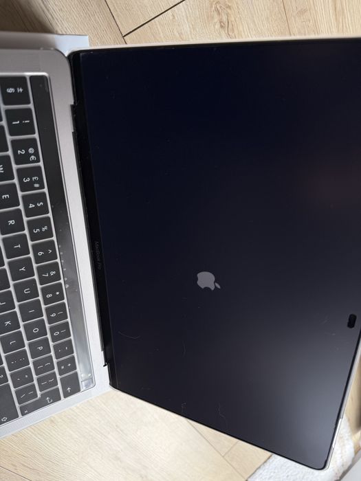 Macbook Pro 13 cali / Zamiana