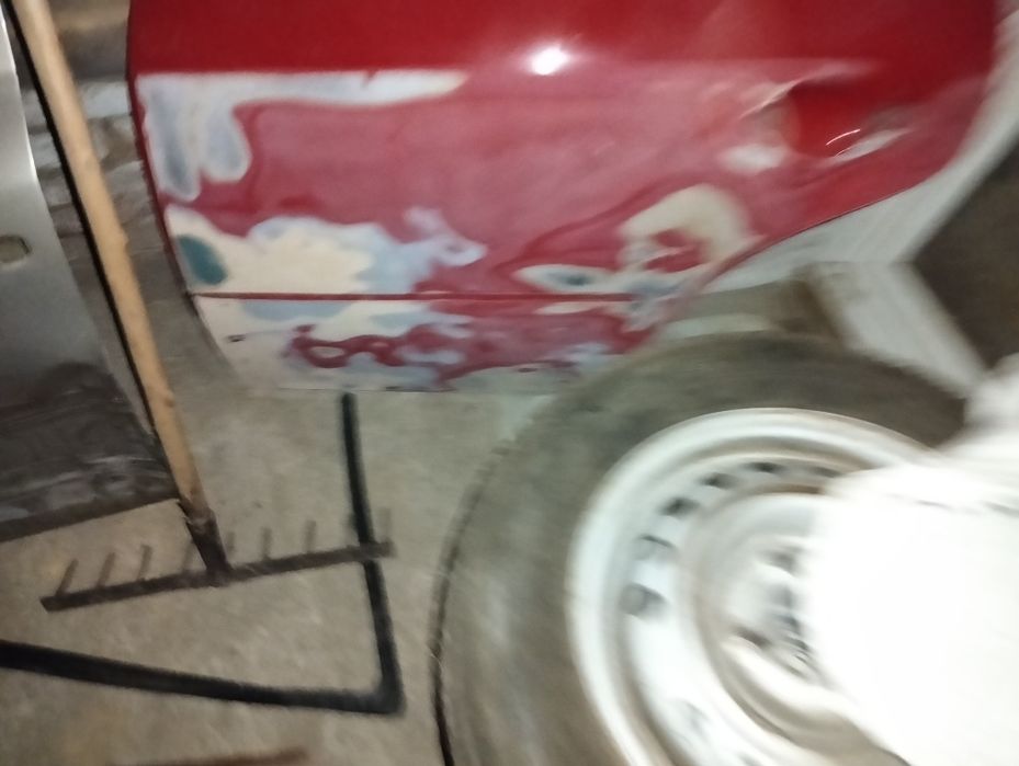 Продам задні двері шкода тур!