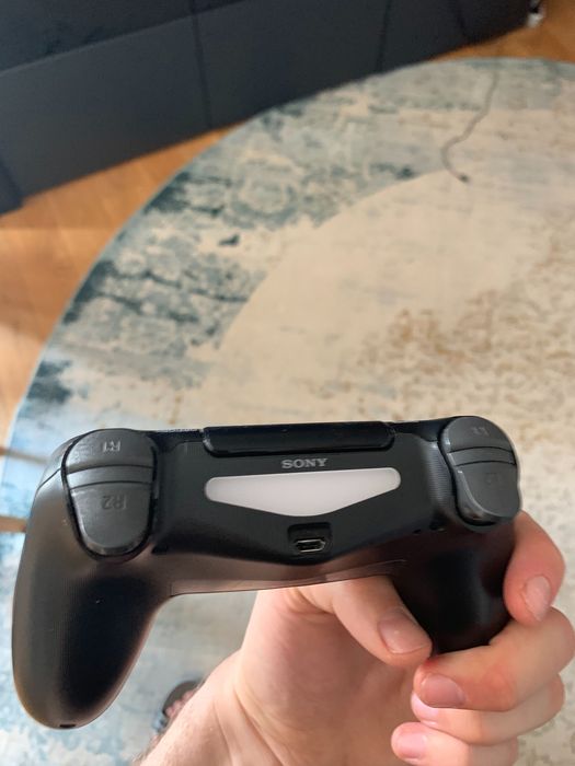 Playstation 4 pro 1 TB