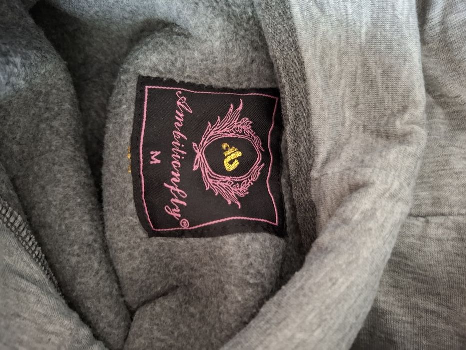 Bluza damska ocieplana.
