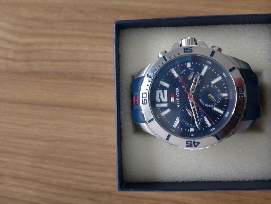 Zegarek Tommy Hilfiger męski  możliwość zamiany