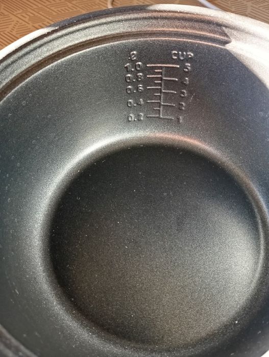 Panela elétrica usada uma vez