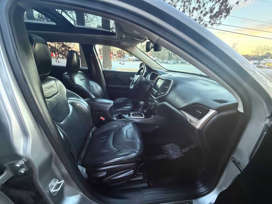 Jeep Cherokee Limited      2016