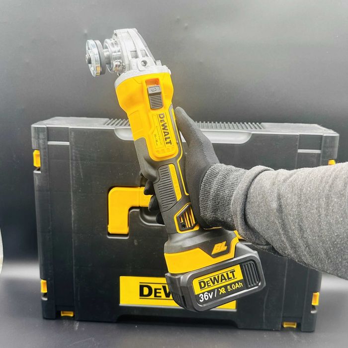Акумуляторний набір інструментів DeWalt 3в1 48V: перфоратор, шурупокрут, болгарка 125 мм, 2 АКБ 6.0Ah, кейс
