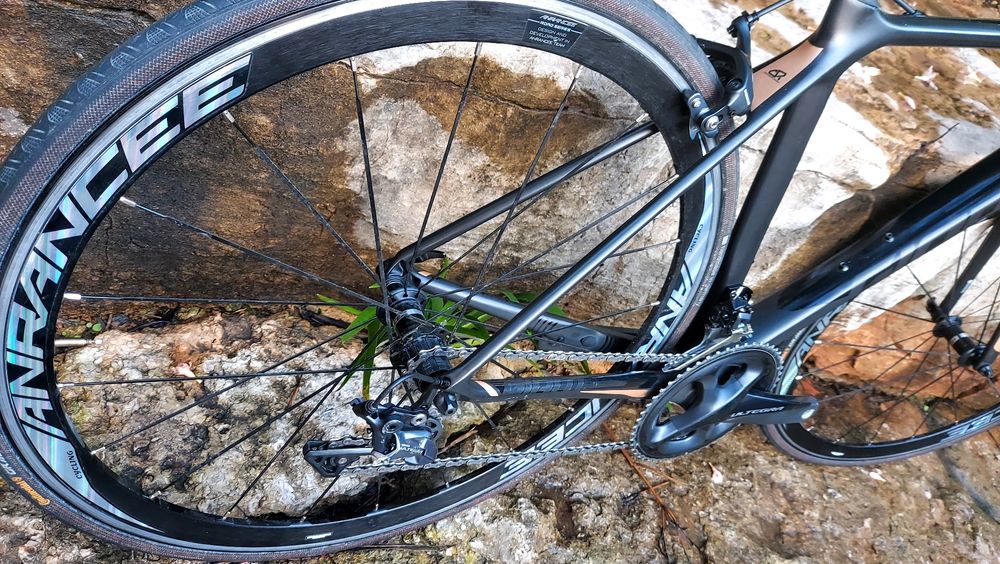 Rodas topo gama em alumínio  Anrancee rolamentos cerâmicos