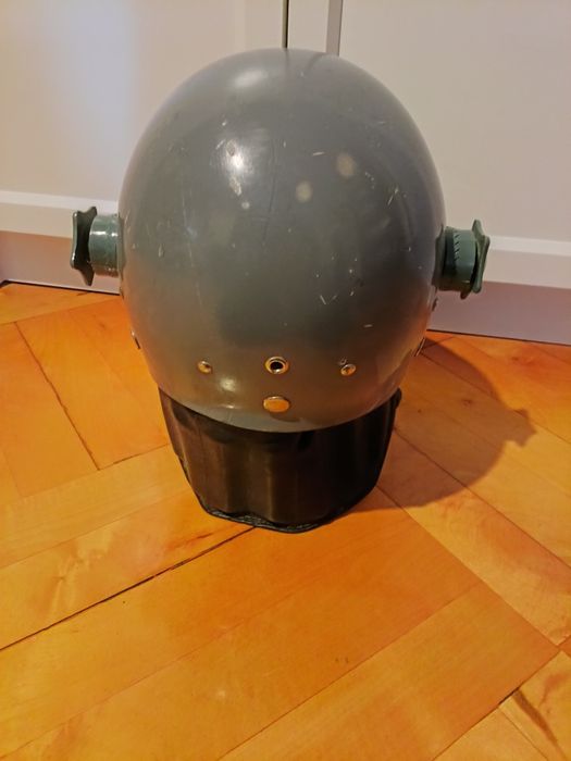 Kask szturmowy ZOMO wz.83 milicja