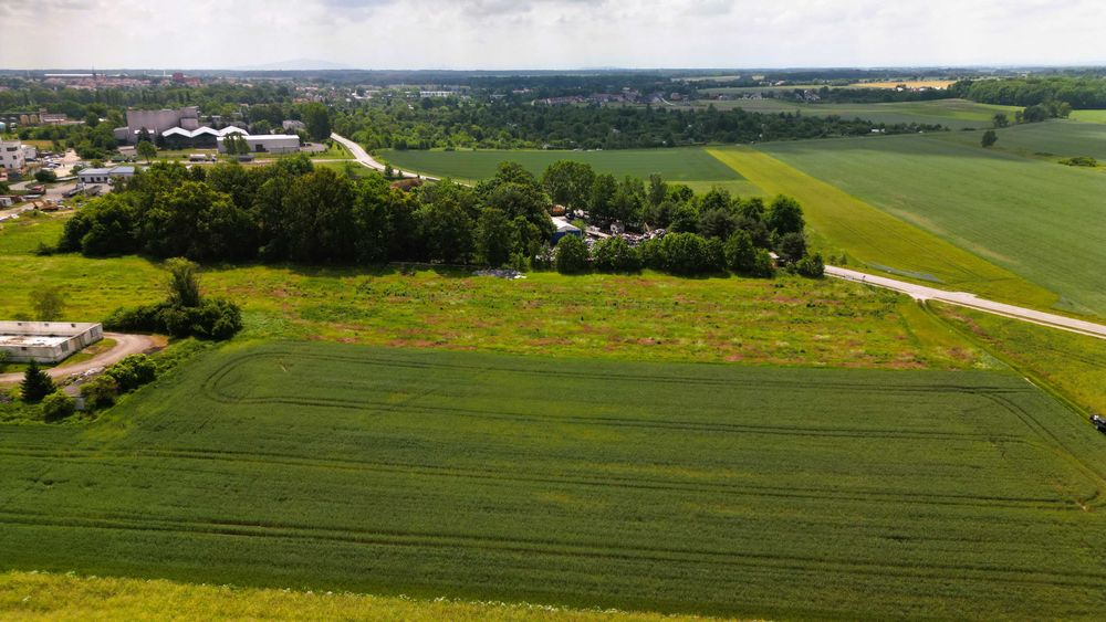 Uzbrojone działki Produkcja i usługi 10 ar. - Środa Śląska