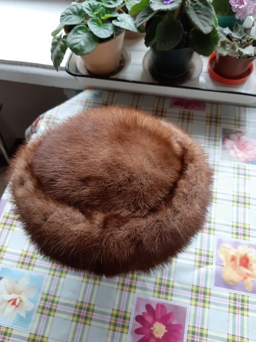 Шапка норковая женская 58го размера рыжая