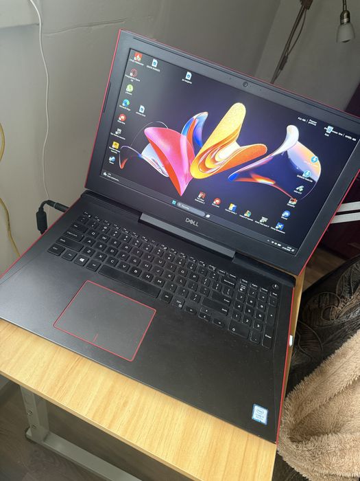 Laptop Dell g5 5587