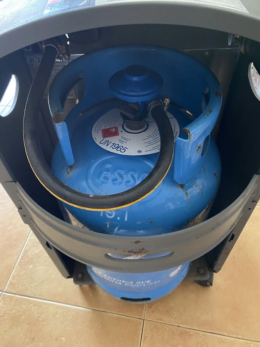 Aquecedor a Gas com botija incluida