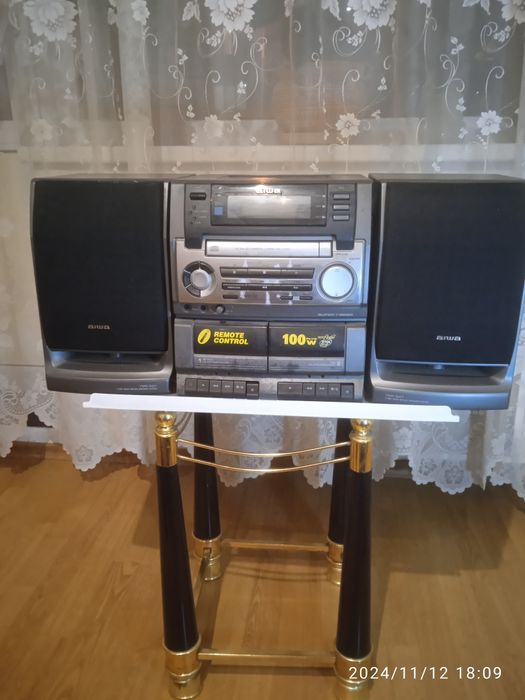 Продам музыкальный центр АІША